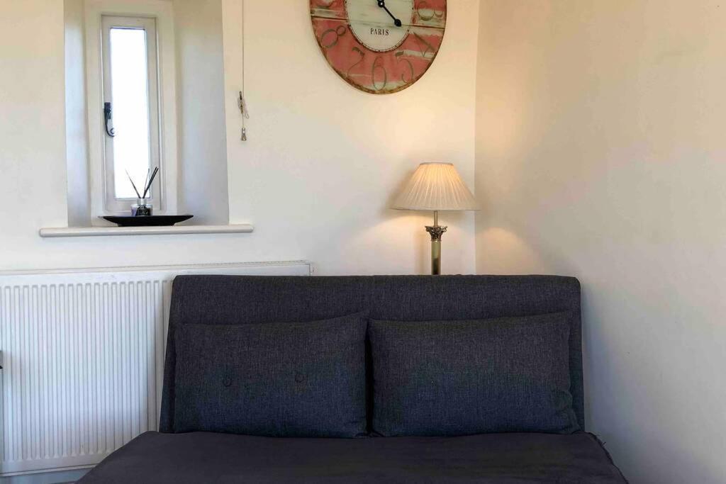 KembleSecluded Romantic Cotswolds Barn - Sleeps 2 To 4 - Near Cirencester - Dog Friendly别墅 外观 照片