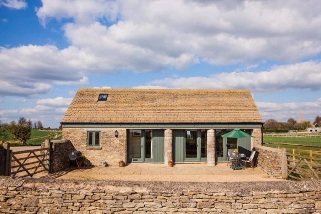 KembleSecluded Romantic Cotswolds Barn - Sleeps 2 To 4 - Near Cirencester - Dog Friendly别墅 外观 照片